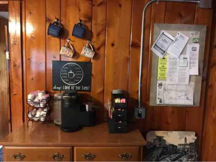 Royce'S Outpost Rustic Cabin Nearby Trails Mio ภายนอก รูปภาพ